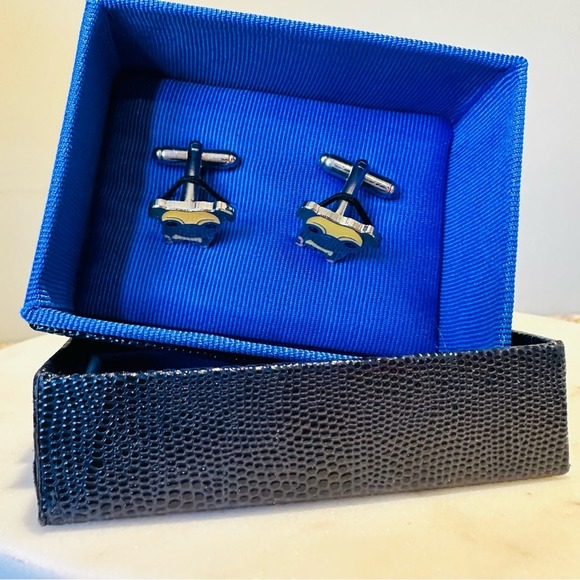 Iota Links - PUG cuff links, brand new in gift box - Picture 2 of 5